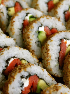 A picture of California Rolls (with Tips on Cutting the Rolls).