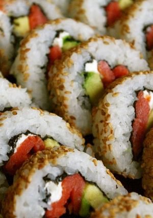 A picture of California Rolls (with Tips on Cutting the Rolls).