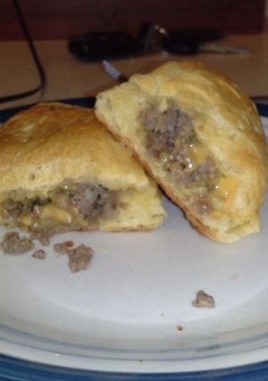 A picture of Easy Hot Pockets.