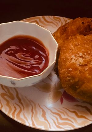 A picture of Rajasthani Moong Dal Kachori.