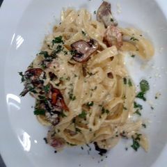 A picture of Creamy Mushrooms Pasta.