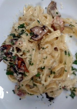 A picture of Creamy Mushrooms Pasta.
