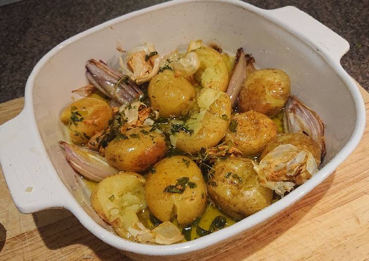 Recipe of Favorite Roasted Herby Potatoes