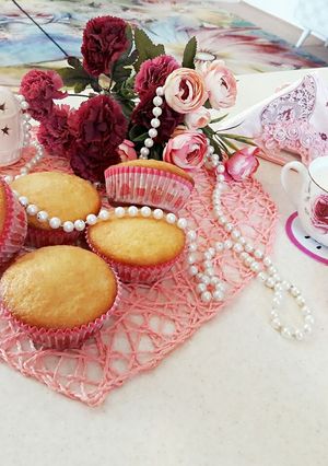 A picture of "Cake Yazdi, Iranian cupcake".