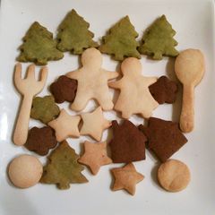 A picture of Quick and Easy Cookies with 3 ingredients.