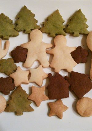 A picture of Quick and Easy Cookies with 3 ingredients.