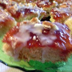 A picture of Streusel Strawberry Bars.