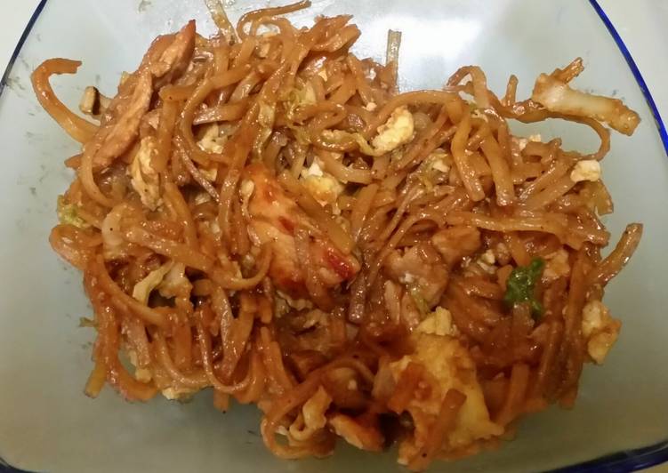 Recipe of Homemade Thai Fried Noodles (Pad Siewe)