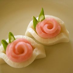 A picture of Kamaboko Roses for a New Year's Bento.