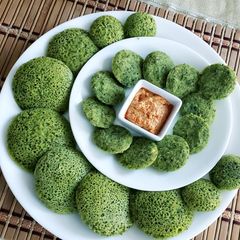 Spinach moong dal idli A picture of Spinach moong dal idli.