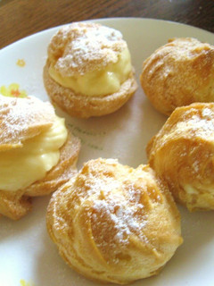 A picture of Basic Cream Puffs.