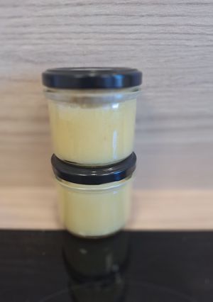 Une photo de Compote pomme romarin