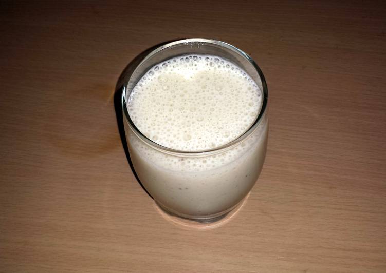 Steps to Make Award-winning Banana Nutmeg Smoothie