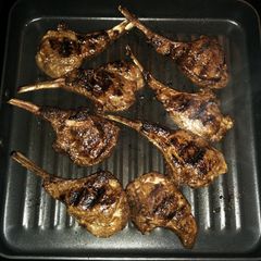 A picture of Cumin-Seared Lamb Chops.