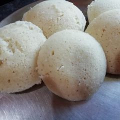 A picture of RAWA idli.
