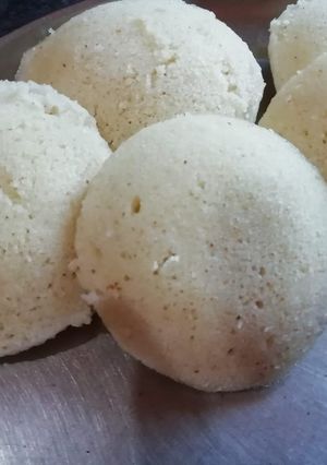 A picture of RAWA idli.