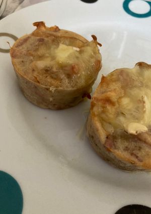 Une photo de Muffins lardons noix et camembert