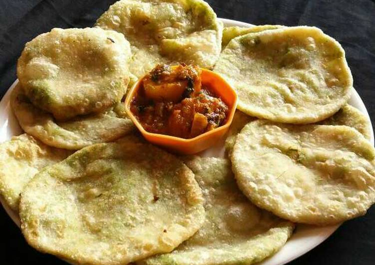 Peas Kachori &amp; Dum Aloo&hellip;Bengali style