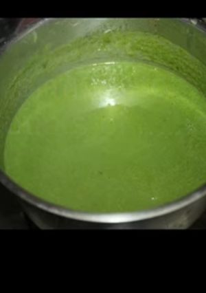 A picture of Palak soup.