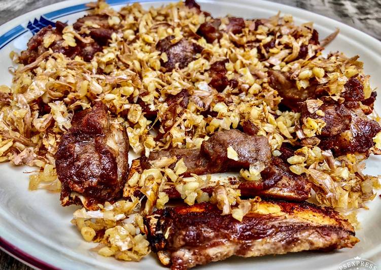 ซี่โครงหมูทอดกระเทียมพริกไทย