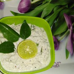 A picture of Coconut chtni.
