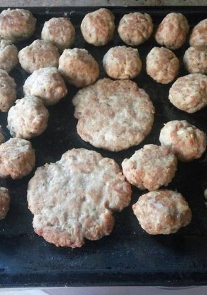 Una foto de Albóndigas y Hamburguesa al horno