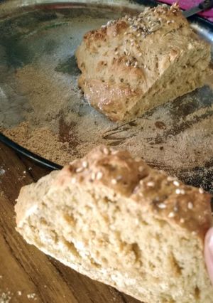 Una foto de Pan de atún! (versión no apta para celíacos)