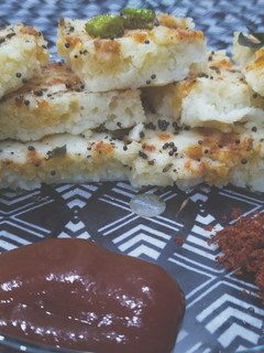 ઇન્સ્ટન્ટ રવા ઢોકળા(Instant Rava Dhokla Recipe In Gujarati) રેસીપી મુખ્ય ફોટો