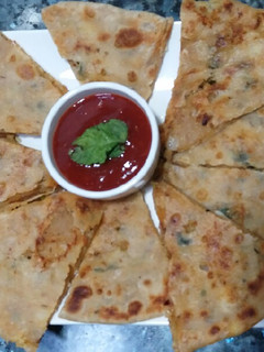 A picture of Asian Patatoe paratha.