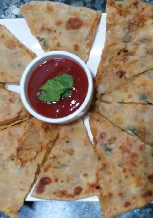 A picture of Asian Patatoe paratha.