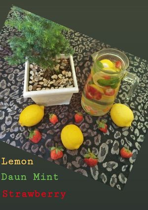 Foto resep Infused water Lemon,strawberry,mint