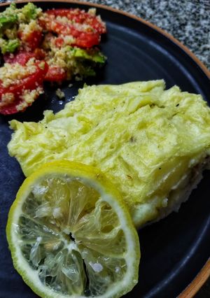 Una foto de Pastel de pescado y papa al limón