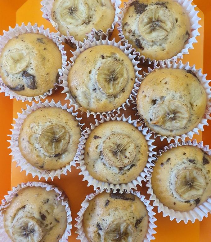 Vegán banános - csokis muffin recept fotója