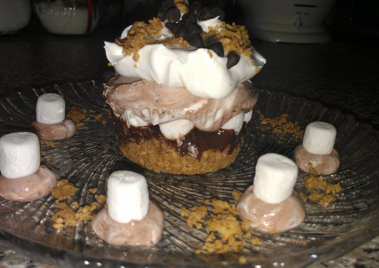 Easiest Way to Make Super Quick Homemade frosty s&#39;mores cups