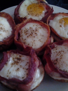 A picture of Bacon and Egg Muffins.