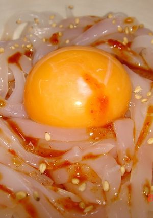 A picture of Ika Sōmen Raw Squid Noodles.