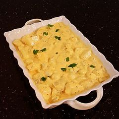 A picture of Potatos and Pearl Onions in Romano Cream Sauce.