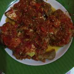 รูปของ Ayam geprek ala bensu