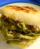 Arepas de pollo y palta
