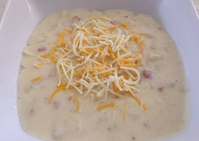 How to Make Any-night-of-the-week Easy Crockpot Potato Soup