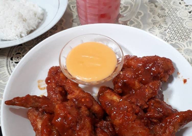 Steps to Make Autumn Fire wings saus keju &amp;amp; pink lava drink ala ala
