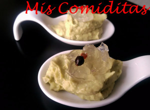 Foto principal de Hummus de aguacate con mermelada de gin tonic