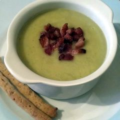 A picture of Vickys Leek & Potato Soup with Pancetta GF DF EF SF NF.