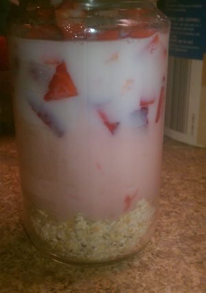 A picture of Strawberry Overnight Oats.