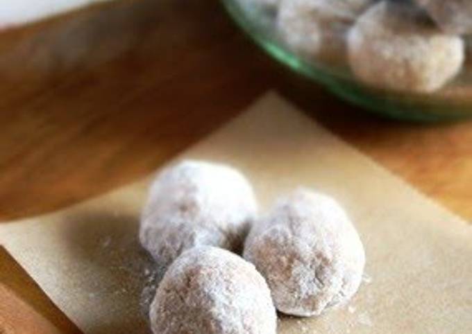 Simple Way to Prepare Quick Easy Rice Flour and Kinako Snowball Cookies