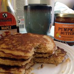A picture of Protein Pumpkin Oatmeal Pancakes.