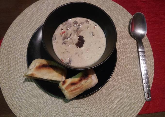 Easiest Way to Prepare Super Quick Homemade Creamy Mushroom and Biltong Soup