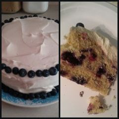 A picture of Blueberry Lemon Cake.
