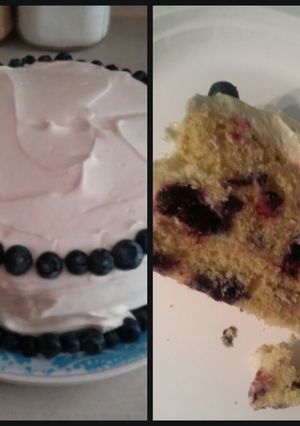 A picture of Blueberry Lemon Cake.