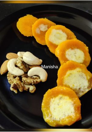 A picture of Stuffed Mango Malai Kulfi.